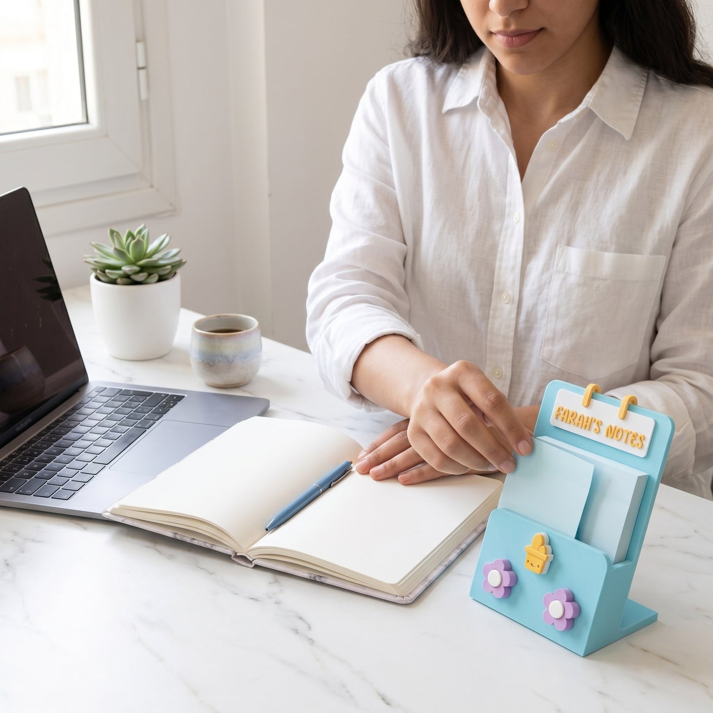 Sticky note holder